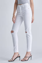 Load image into Gallery viewer, Wilma Skinny Jeans
